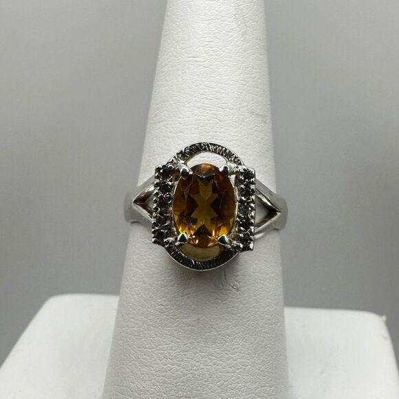 NWOT, faceted oval cut citrine and accent CZ diamonds in sterling silver ring! - Picture 4 of 12